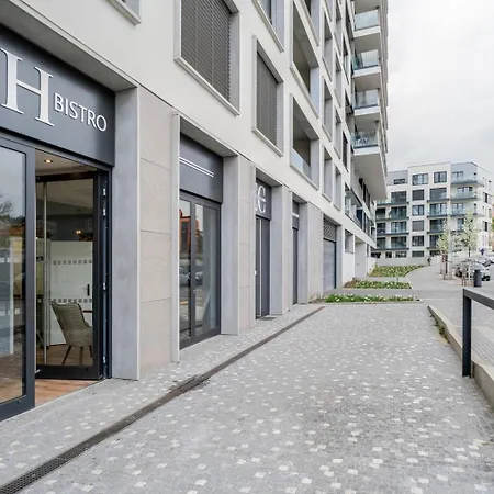 Blueground Zizkov Balcony Free Parking Prg-101 *